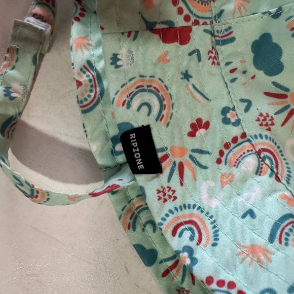 Girls Ripzone Bucket hat 3 - 6 years - Picture 3 of 5
